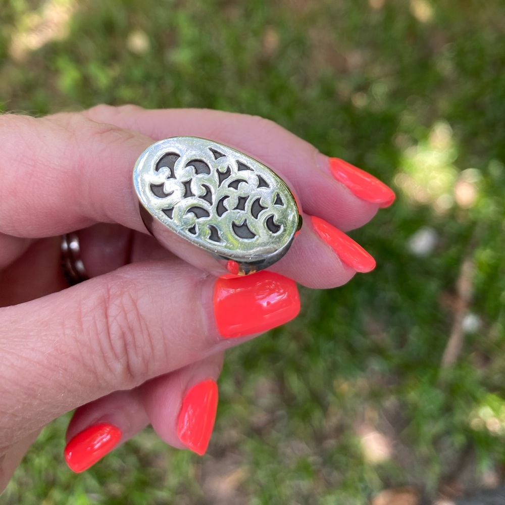 Lois Hill Ring size 5.5